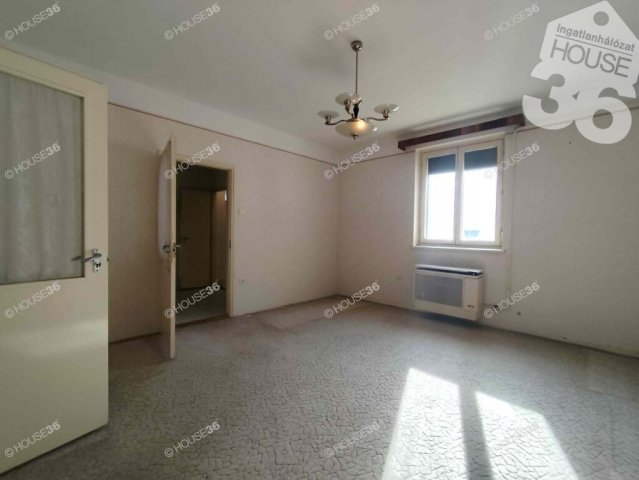 Eladó családi ház, Kecskeméten 105 M Ft, 3 szobás