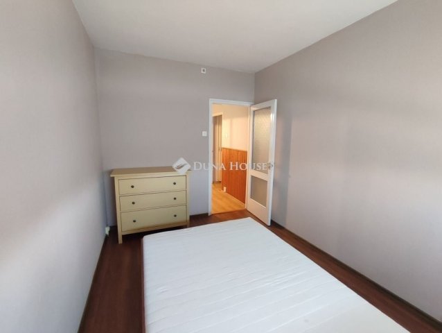 Kiadó panellakás, albérlet, Kecskeméten 150 E Ft / hó, 2 szobás