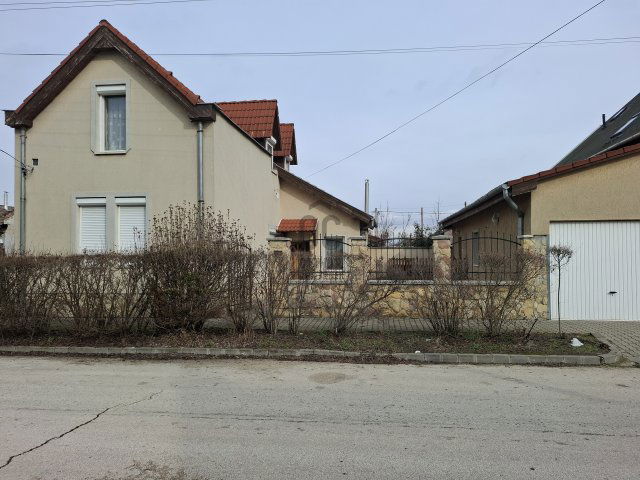 Eladó családi ház, Budapesten, XXIII. kerületben 68 M Ft