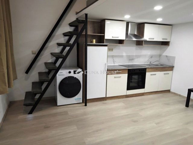 Eladó téglalakás, Budapesten, VII. kerületben 59.5 M Ft