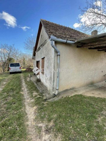 Eladó mezogazdasagi ingatlan, Hásságyon 4.5 M Ft