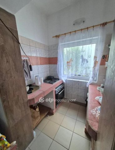 Eladó családi ház, Ráckeresztúron 155 M Ft, 7 szobás