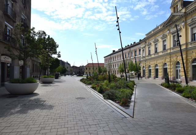 Kiadó téglalakás, albérlet, Debrecenben 185 E Ft / hó, 2 szobás