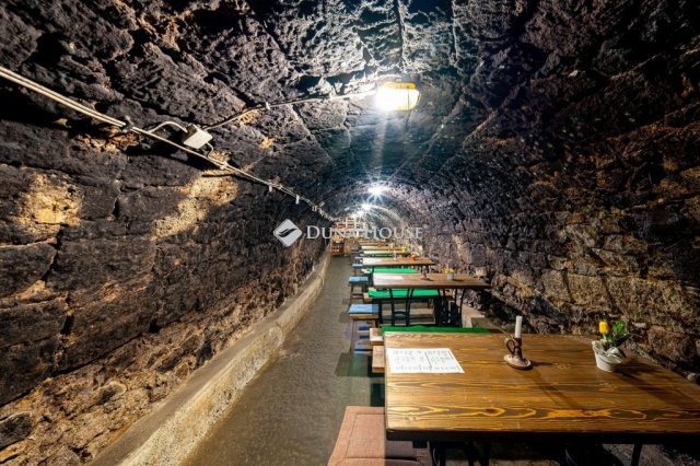 Eladó üzlethelyiség, Tokajban 129 M Ft / költözzbe.hu
