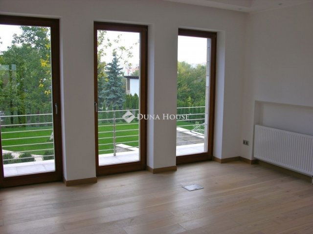 Eladó családi ház, Budapesten, III. kerületben 819.15 M Ft