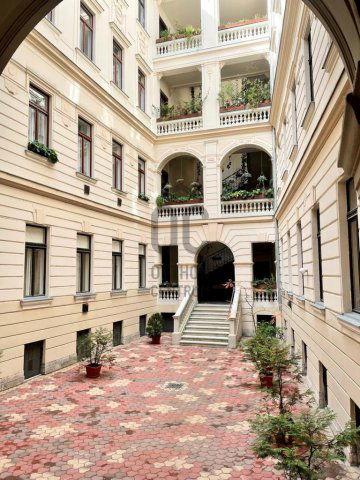 Kiadó téglalakás, albérlet, Budapesten, VII. kerületben