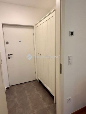 Eladó téglalakás, Budapesten, III. kerületben 79.9 M Ft