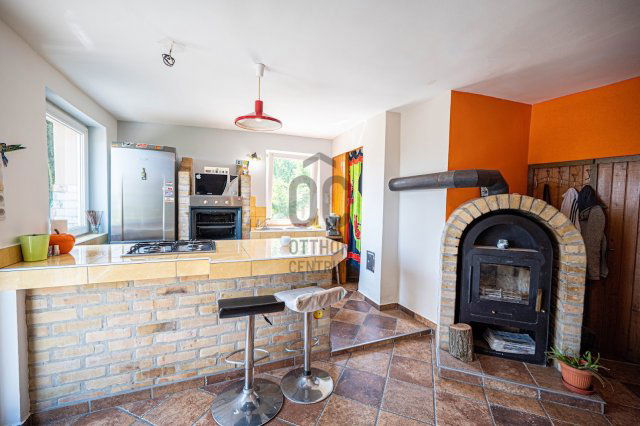 Eladó családi ház, Szekszárdon 42.5 M Ft, 4 szobás