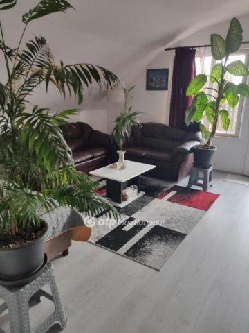 Eladó ikerház, Szigethalmon 89.9 M Ft, 4 szobás