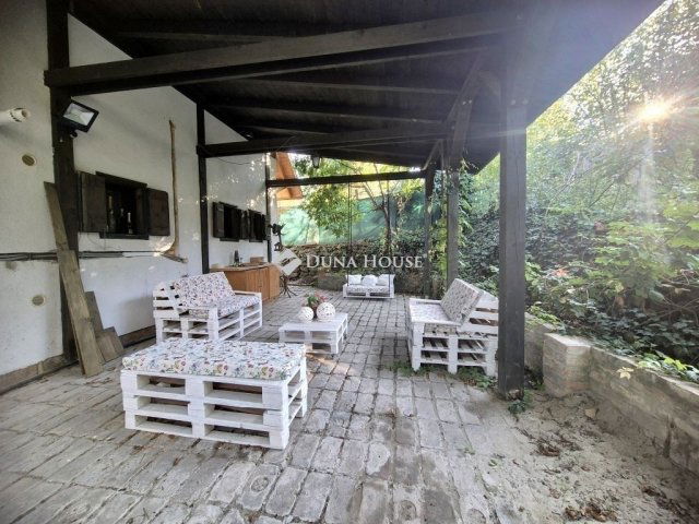 Eladó családi ház, Tahitótfalun 119 M Ft, 4+1 szobás