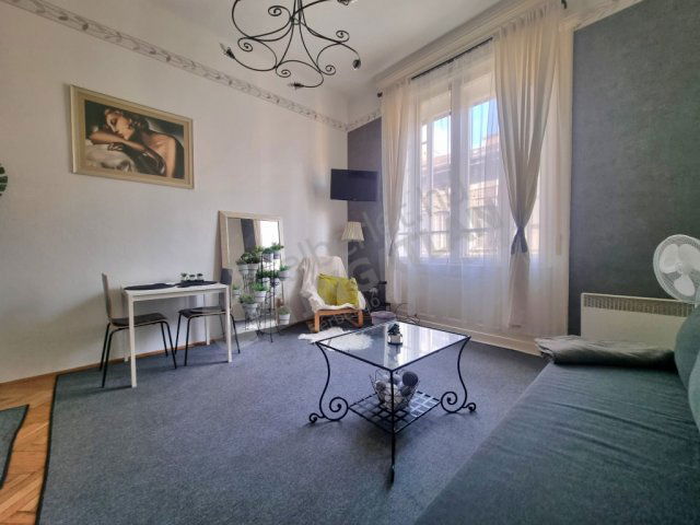 Kiadó téglalakás, albérlet, V. kerületben, Királyi Pál utcában