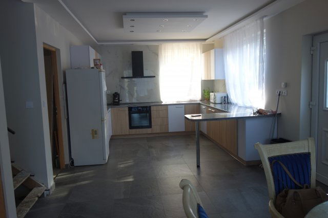 Eladó nyaraló, Isaszegen 59.9 M Ft, 4 szobás