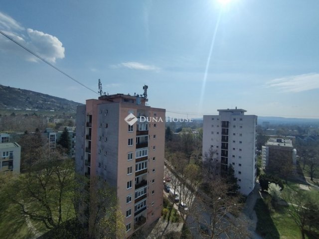 Eladó téglalakás, Tatabányán 39.99 M Ft, 2 szobás