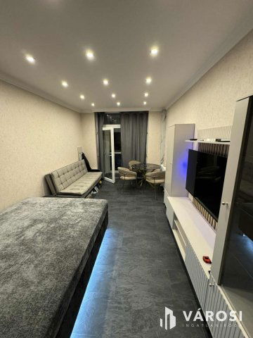 Kiadó panellakás, albérlet, Debrecenben 210 E Ft / hó, 1 szobás