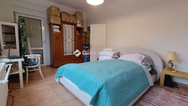 Eladó családi ház, Kecskeméten 139.9 M Ft, 7 szobás