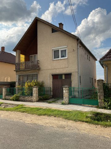 Eladó családi ház, Nyúlon 67 M Ft, 5 szobás