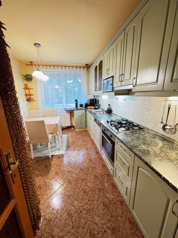 Eladó téglalakás, Győrött 74.99 M Ft, 3 szobás