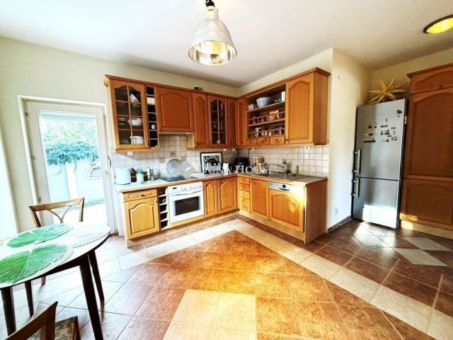 Eladó családi ház, Budapesten, III. kerületben 198.12 M Ft