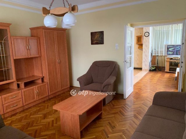 Eladó családi ház, Tiszapüspökin 19.9 M Ft, 2 szobás