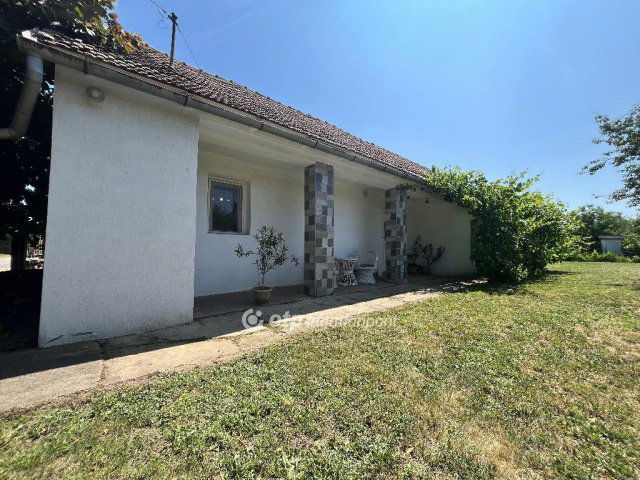 Eladó családi ház, Berettyóújfaluban 21.9 M Ft, 2 szobás