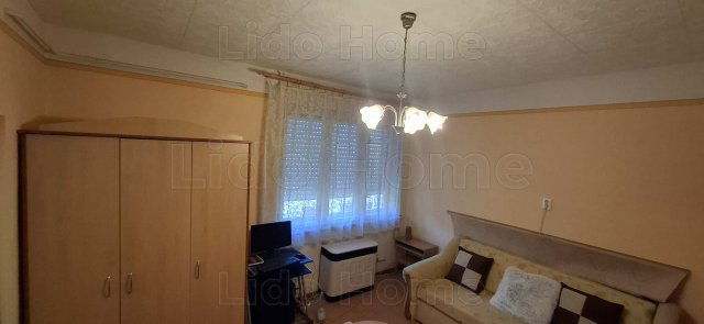 Eladó családi ház, Felsőnyéken 14.9 M Ft, 2 szobás