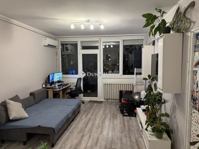 Eladó téglalakás, Budapesten, IV. kerületben 89 M Ft, 3 szobás