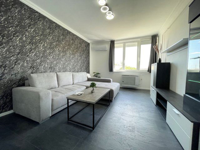 Kiadó téglalakás, albérlet, Debrecenben 240 E Ft / hó, 3 szobás