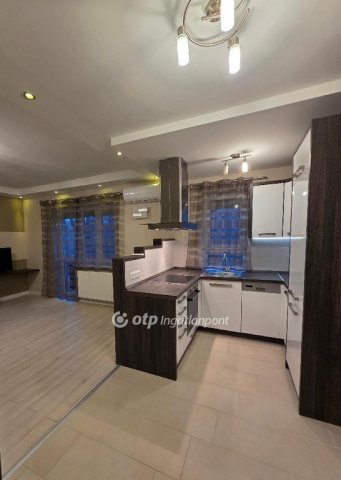 Eladó téglalakás, Egerben 48 M Ft, 1 szobás