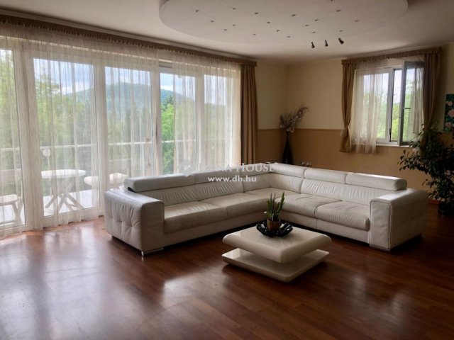 Eladó családi ház, Budapesten, II. kerületben 273.488 M Ft