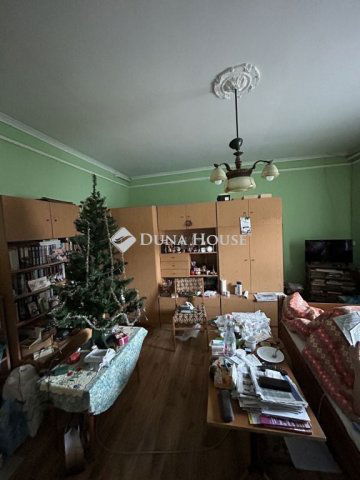 Eladó családi ház, Szentkirályszabadján 135.9 M Ft, 4 szobás