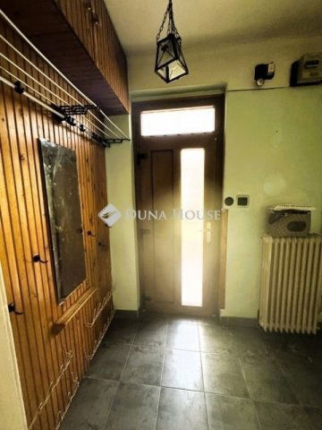 Eladó ikerház, Budapesten, III. kerületben 62 M Ft, 2 szobás