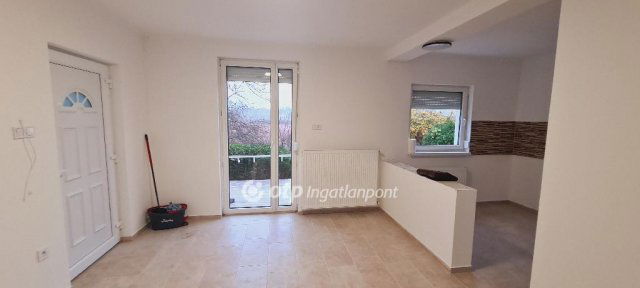 Eladó családi ház, Szigetszentmiklóson 85.6 M Ft, 2+1 szobás