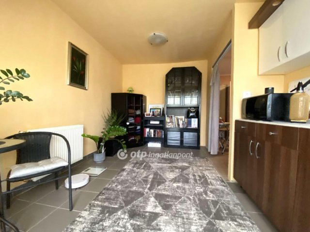 Eladó családi ház, Zamárdiban 91.99 M Ft, 4+2 szobás