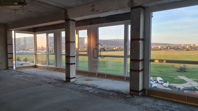 Kiadó iroda, Budapesten, XI. kerületben 121 E Ft / hó