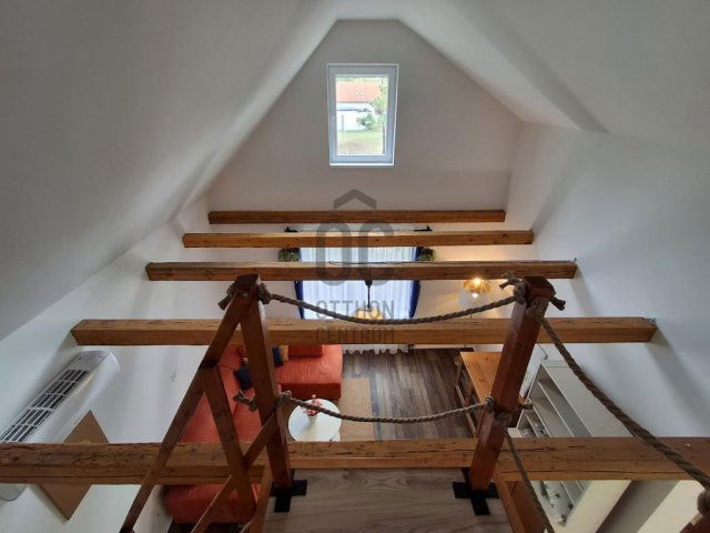 Eladó családi ház, Cegléden 56.5 M Ft, 2 szobás