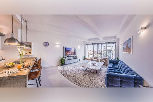 Eladó téglalakás, Budapesten, V. kerületben 274 M Ft, 2 szobás