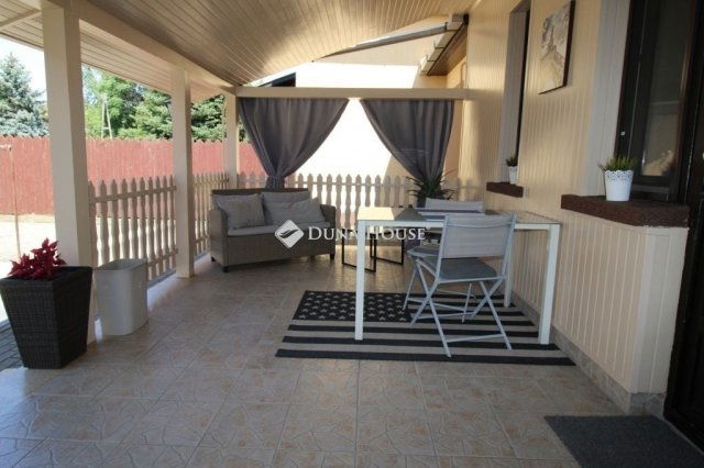 Eladó családi ház, Mórahalmon 120 M Ft, 4 szobás