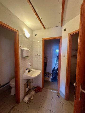 Kiadó üzlethelyiség, Érden 450 E Ft / hó / költözzbe.hu