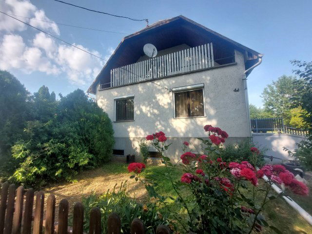 Eladó családi ház, Szalaszenden 30 M Ft, 3 szobás