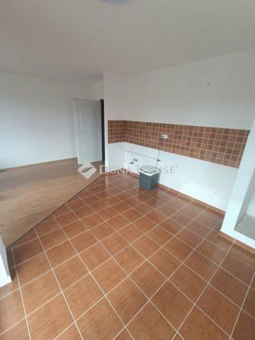 Eladó téglalakás, Sárospatakon 34 M Ft, 3 szobás
