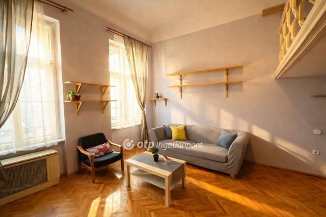 Eladó téglalakás, Budapesten, VIII. kerületben 59.9 M Ft