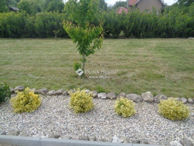 Eladó családi ház, Fehérvárcsurgón 37 M Ft, 3 szobás