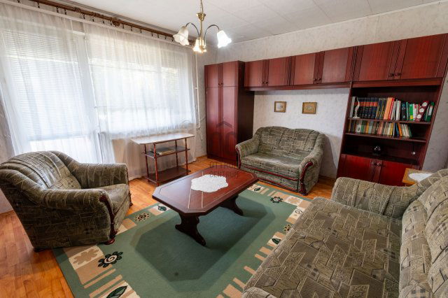 Eladó családi ház, Székesfehérvárott 92 M Ft, 4 szobás