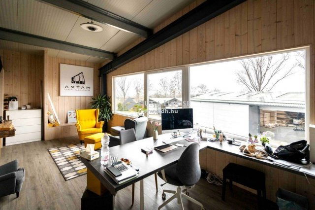 Eladó ipari ingatlan, Nagytarcsán 1680 M Ft / költözzbe.hu