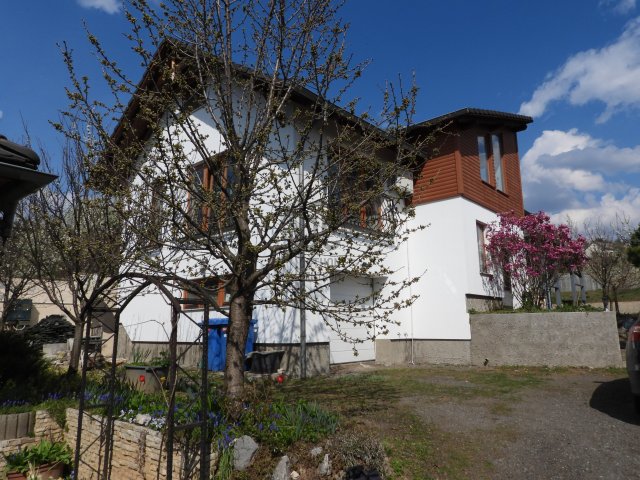 Eladó családi ház, Pécsett 150 M Ft, 5 szobás