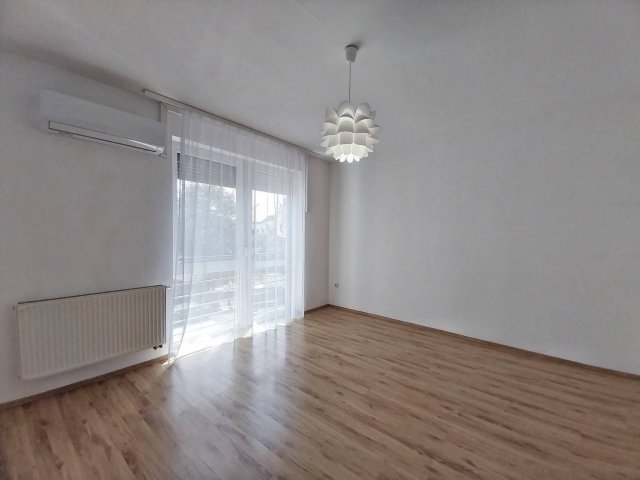 Eladó téglalakás, Nyíregyházán 49.9 M Ft, 2 szobás
