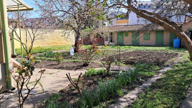 Eladó családi ház, Szolnokon 83 M Ft, 2 szobás