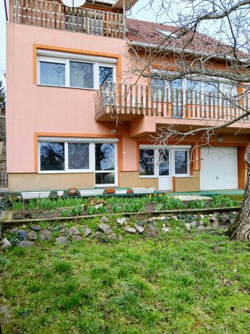 Eladó családi ház, Pakson 95 M Ft, 5 szobás