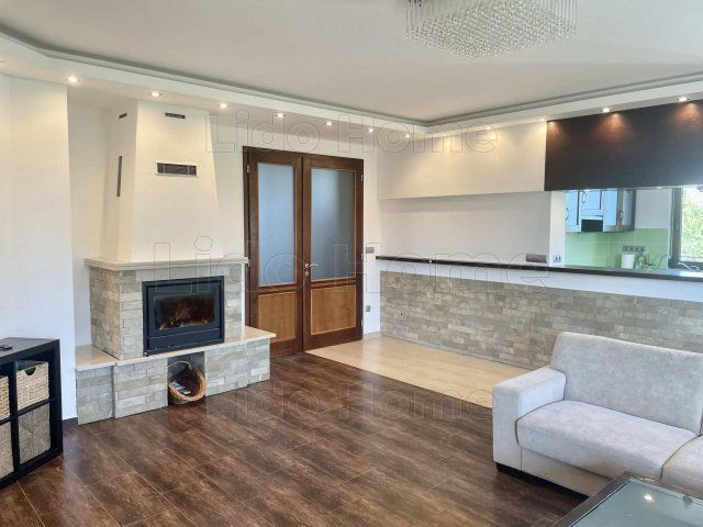 Eladó családi ház, Hévízen 196.9 M Ft, 5 szobás