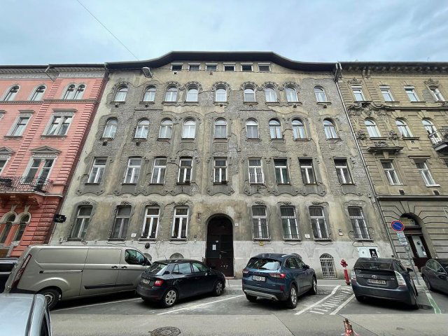 Eladó téglalakás, VII. kerületben, Marek József utcában